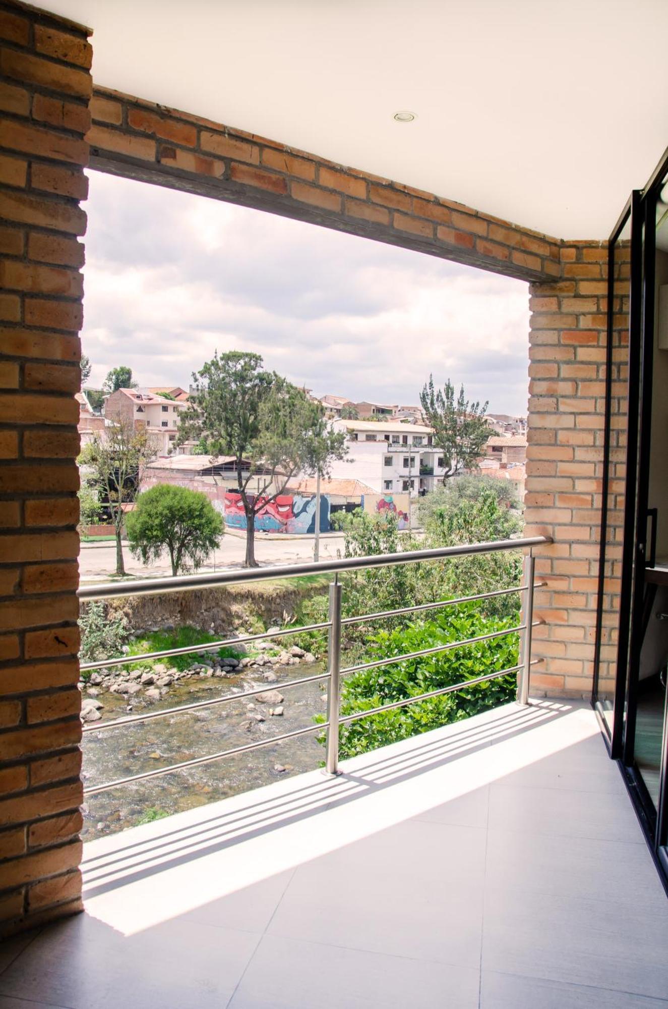 Hotel & Suites En Cuenca, Venue Batan Exterior photo